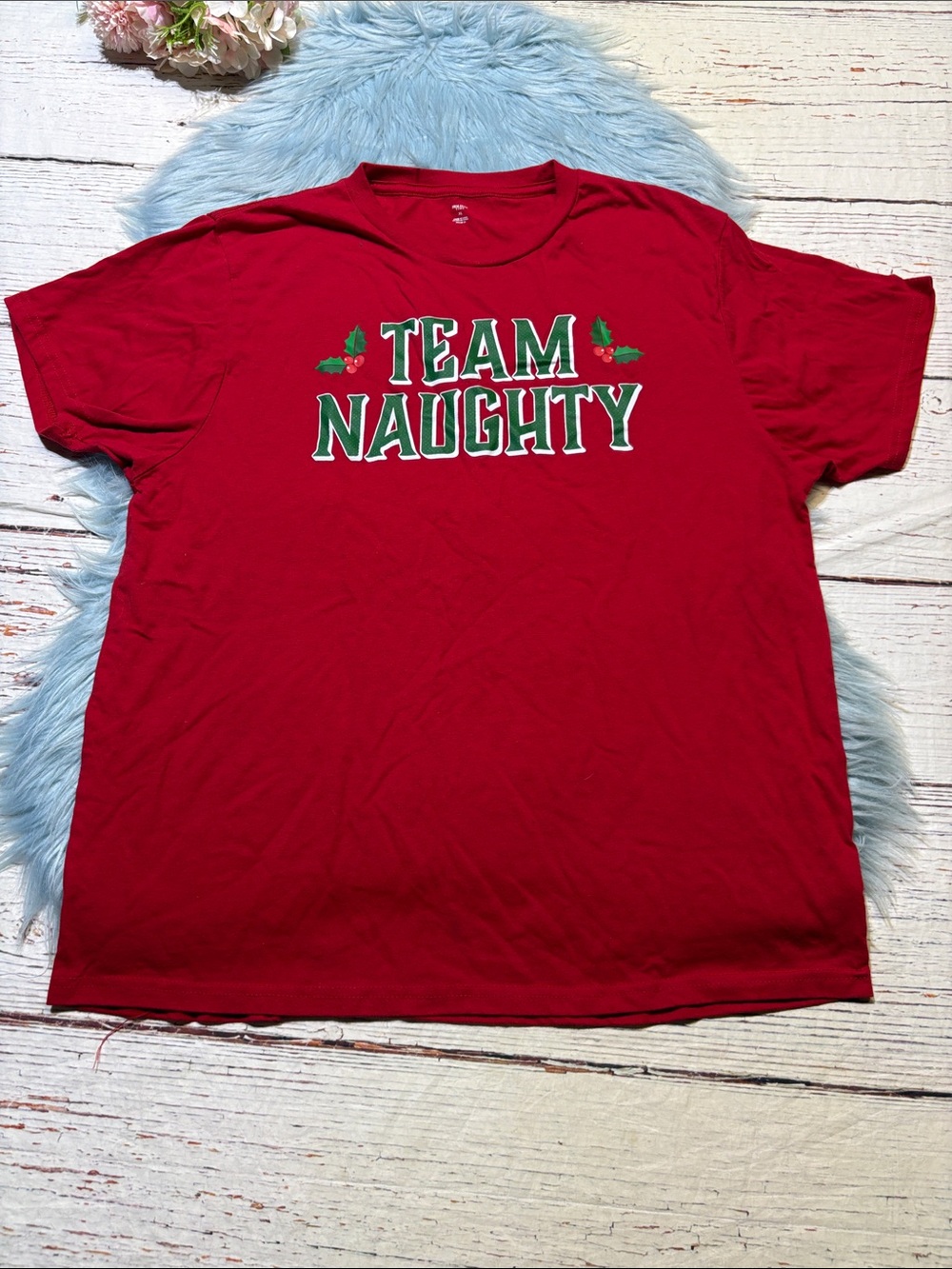 Holiday Time Red "Team Naughty" Graphic Tee sz XL
